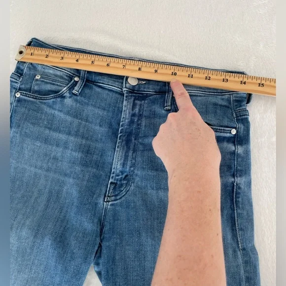 Mother Size 27 Stunner Zip Ankle Step Fray in Good Girls Do Skinny Jeans in GUC - Picture 17 of 17